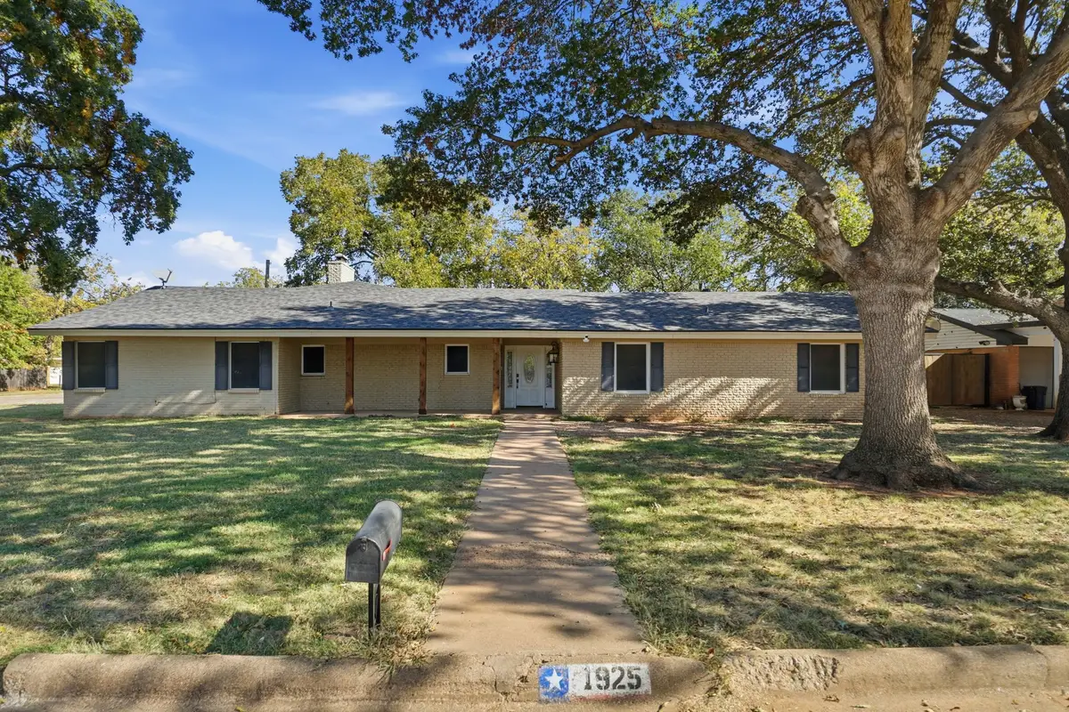 1925 Glenwood Drive, Abilene, TX 79605 - Image #1