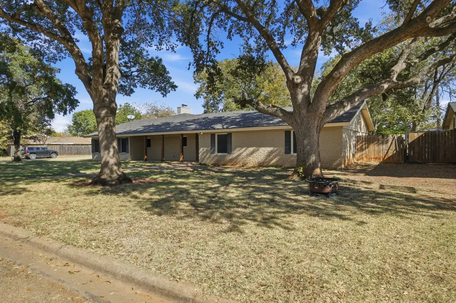 1925 Glenwood Drive, Abilene, TX 79605 - Image #2