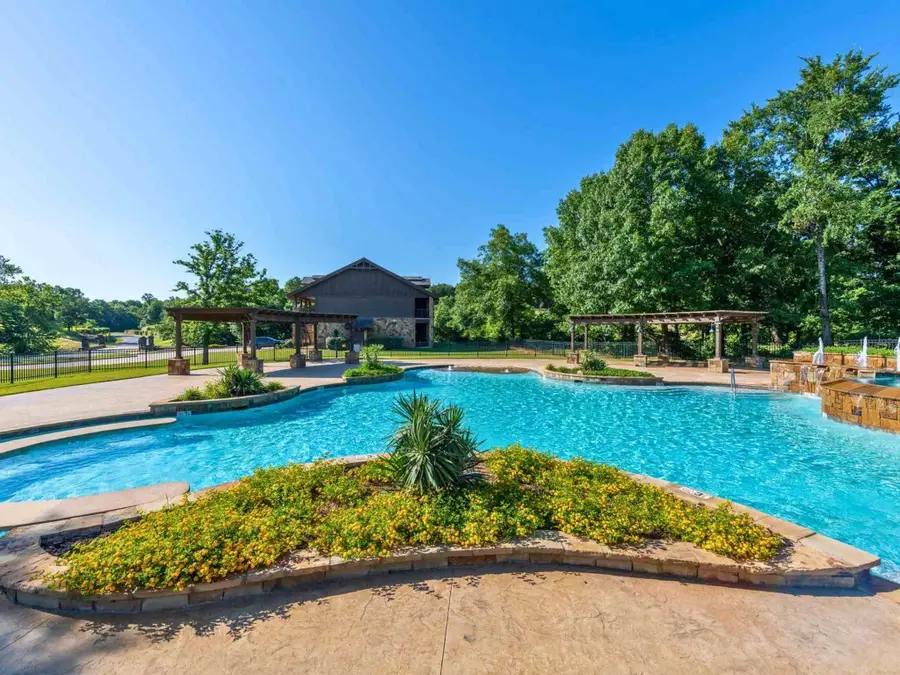 6140 Retreat Clubhouse Drive, Cleburne, TX 76033 - Image #3