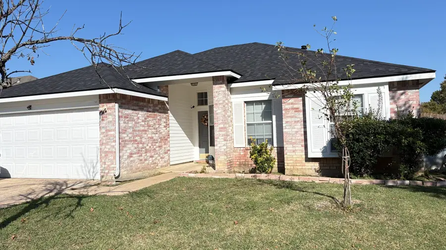 927 Rio Vista Lane, Arlington, TX 76017 - Image #2