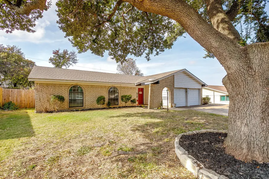 6820 Whitman Avenue, Fort Worth, TX 76133 - Image #3