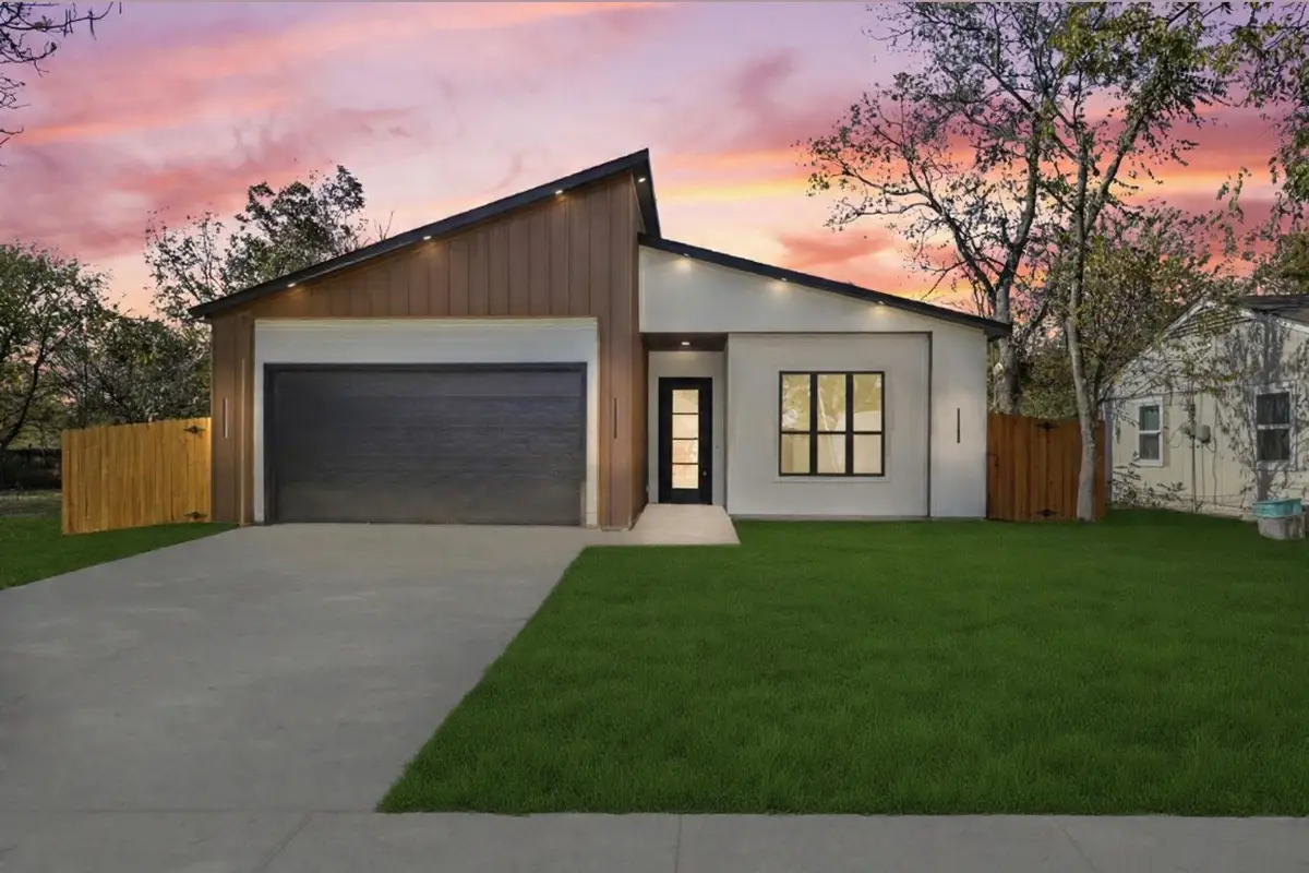 726 Pangburn, Grand Prairie, TX 75051 - Image #1