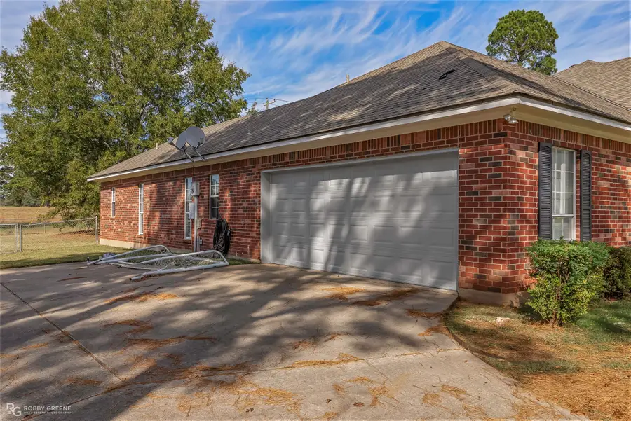 116 Sherwood Drive, Benton, LA 71006 - Image #2