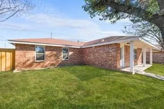 8455 Sugarberry Road, Dallas, TX 75249