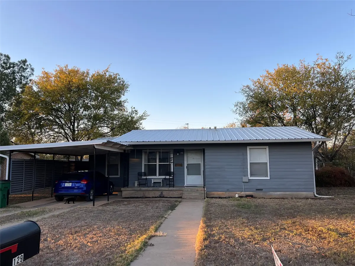 129 Roselawn Street, Coleman, TX 76834 - Image #1