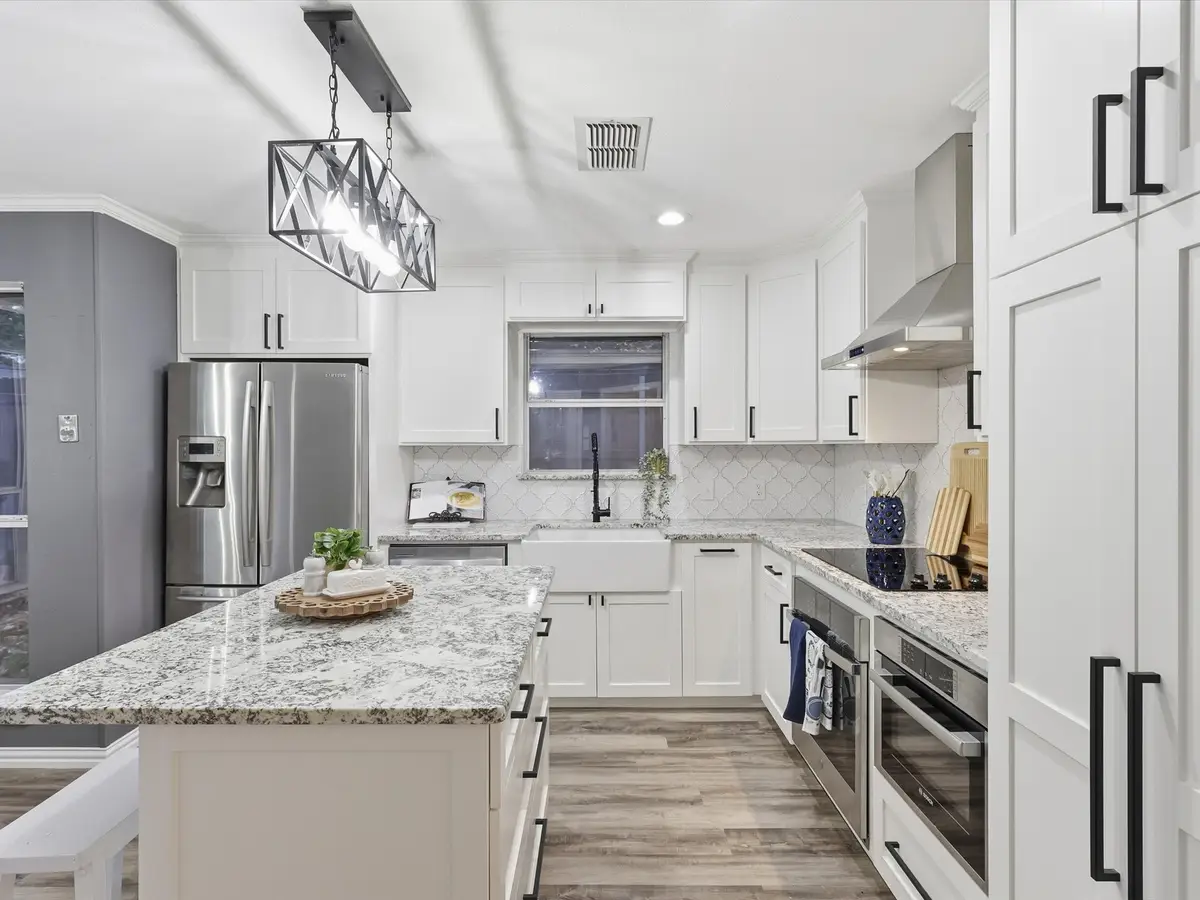 804 Auburndale Drive, Mansfield, TX 76063 - Image #1