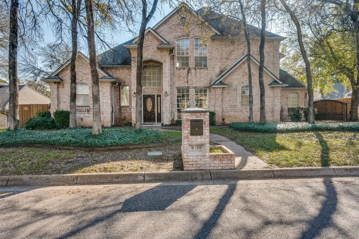 8720 Racquet Club Drive, Fort Worth, TX 76120 - Image #1