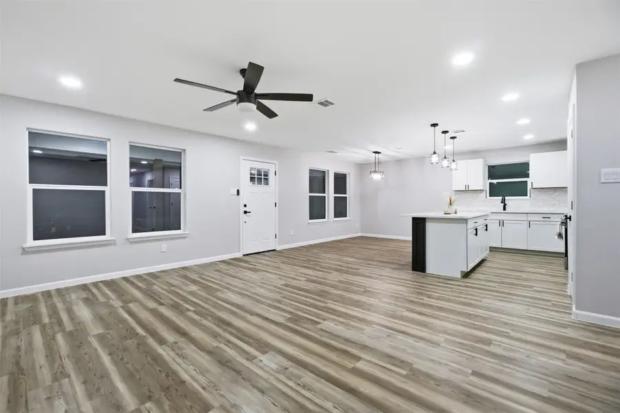 214 W Madison Street, Hillsboro, TX 76645 - Image #3