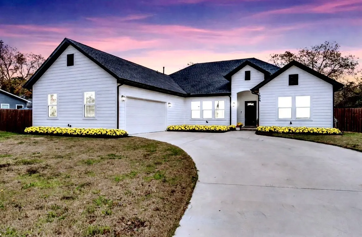 1909 Willowcrest Loop, Denton, TX 76205 - Image #1