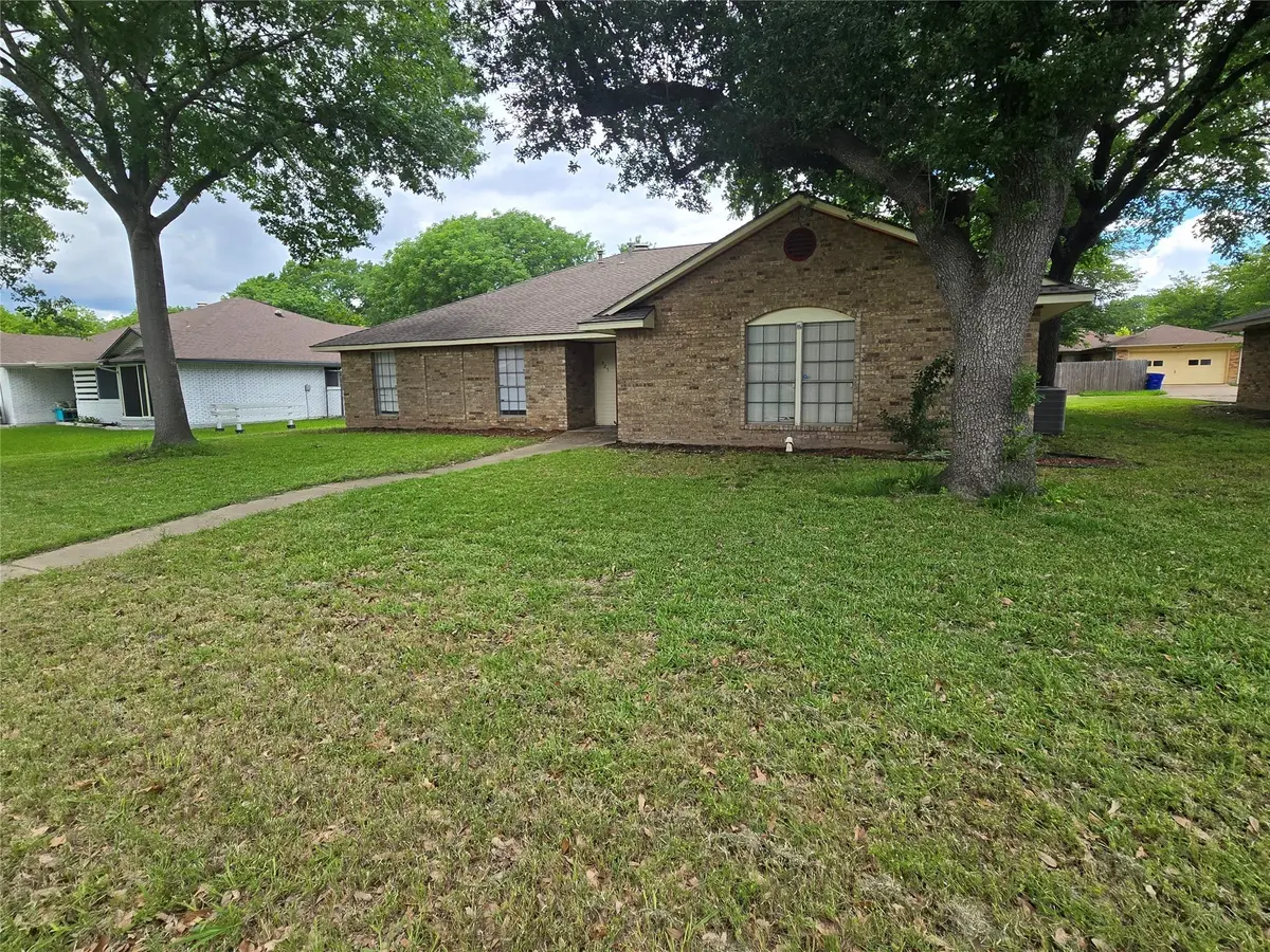 925 Shell Lane, Lancaster, TX 75146 - Image #1