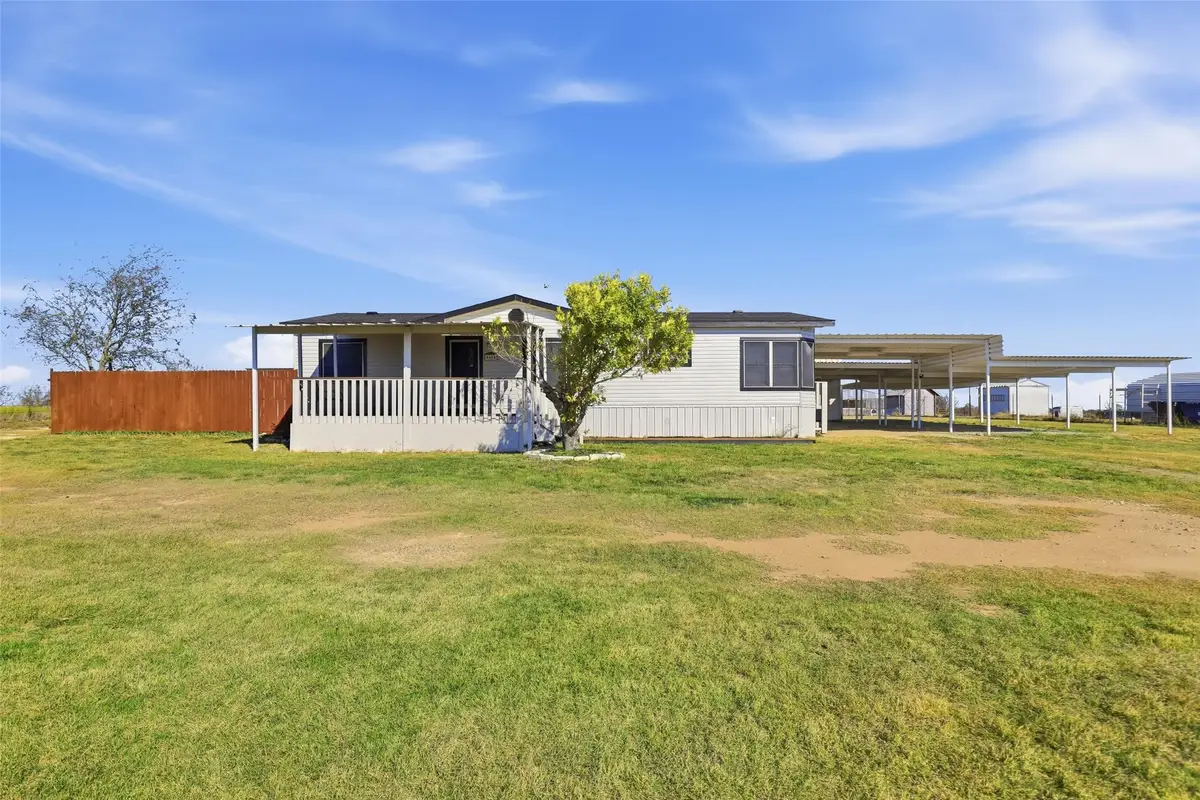 4628 Highland Trail, Joshua, TX 76058 - Image #1