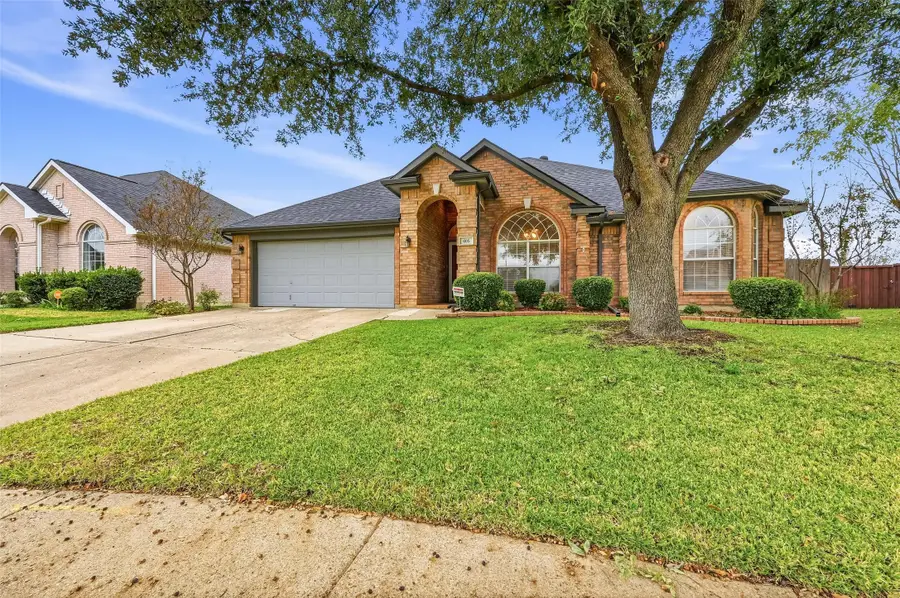 605 Kingfisher Lane, Arlington, TX 76002 - Image #2