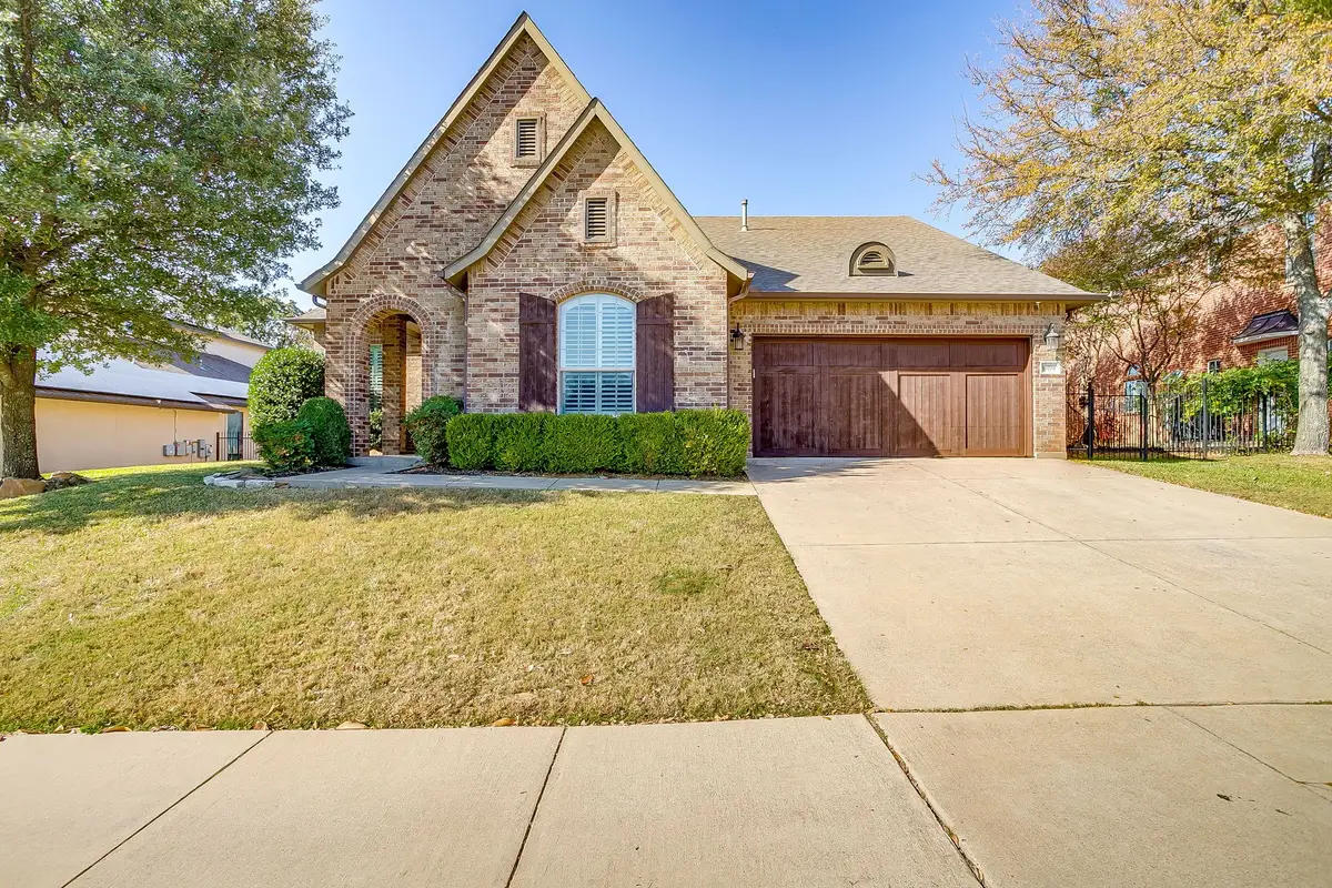 13704 Southern Oaks Drive, Fort Worth, TX 76028 - Image #1