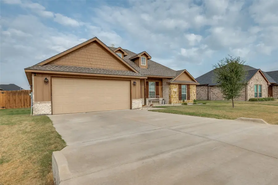300 Cherry Point Drive, Palmer, TX 75152 - Image #2