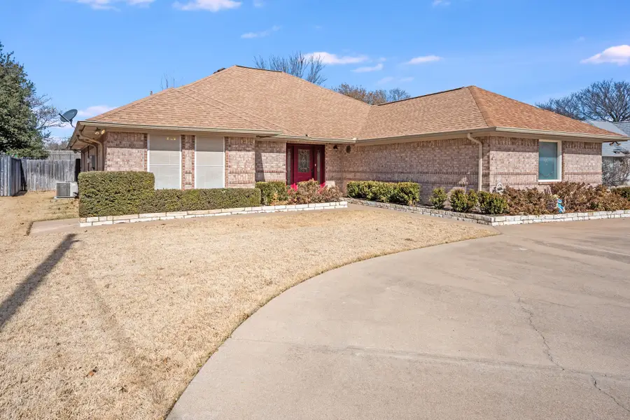5606 Choctaw Drive, Granbury, TX 76049 - Image #2