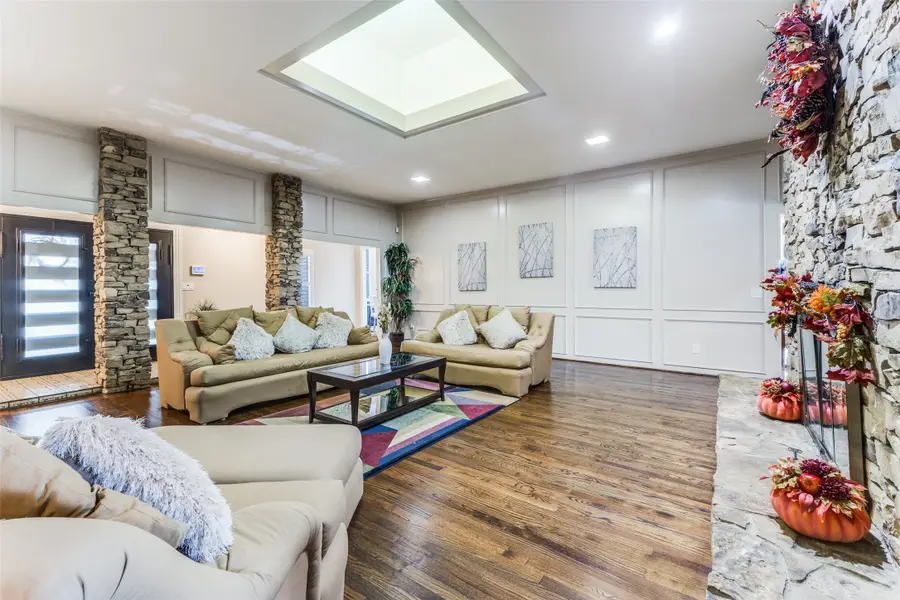 8517 Clover Meadow Drive, Dallas, TX 75243 - Image #2