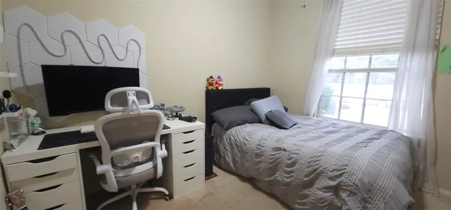 1711 Meadowview Drive, Corinth, TX 76210 - Image #2