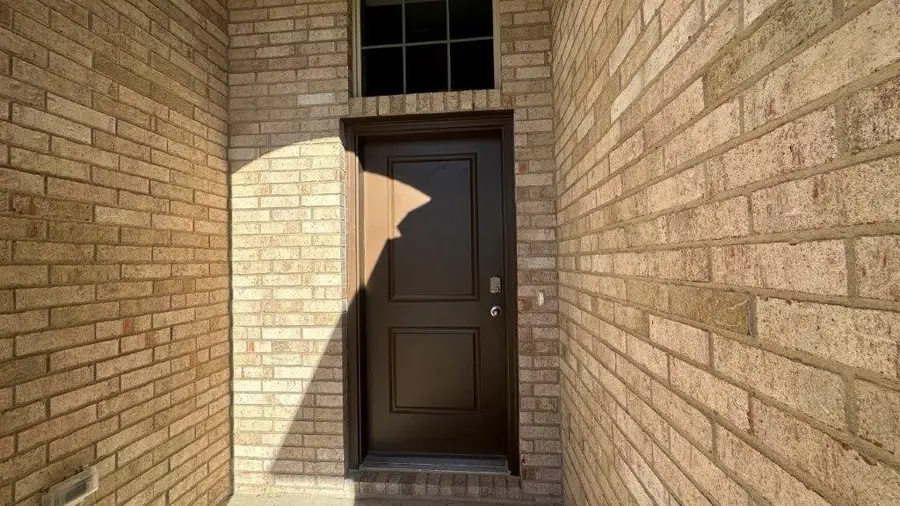 925 Boll Weevil Drive, Cleburne, TX 76031 - Image #2