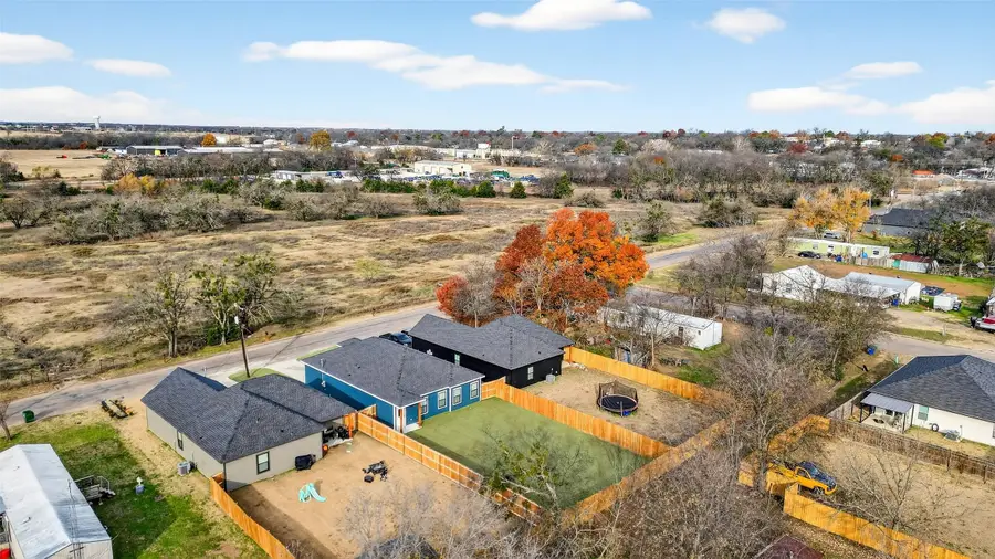 506 Broadway Street, Whitesboro, TX 76273 - #2