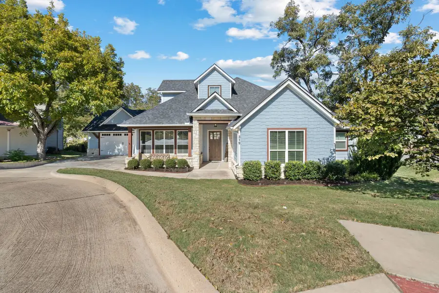 319 Turner Circle, Granbury, TX 76048 - Image #3