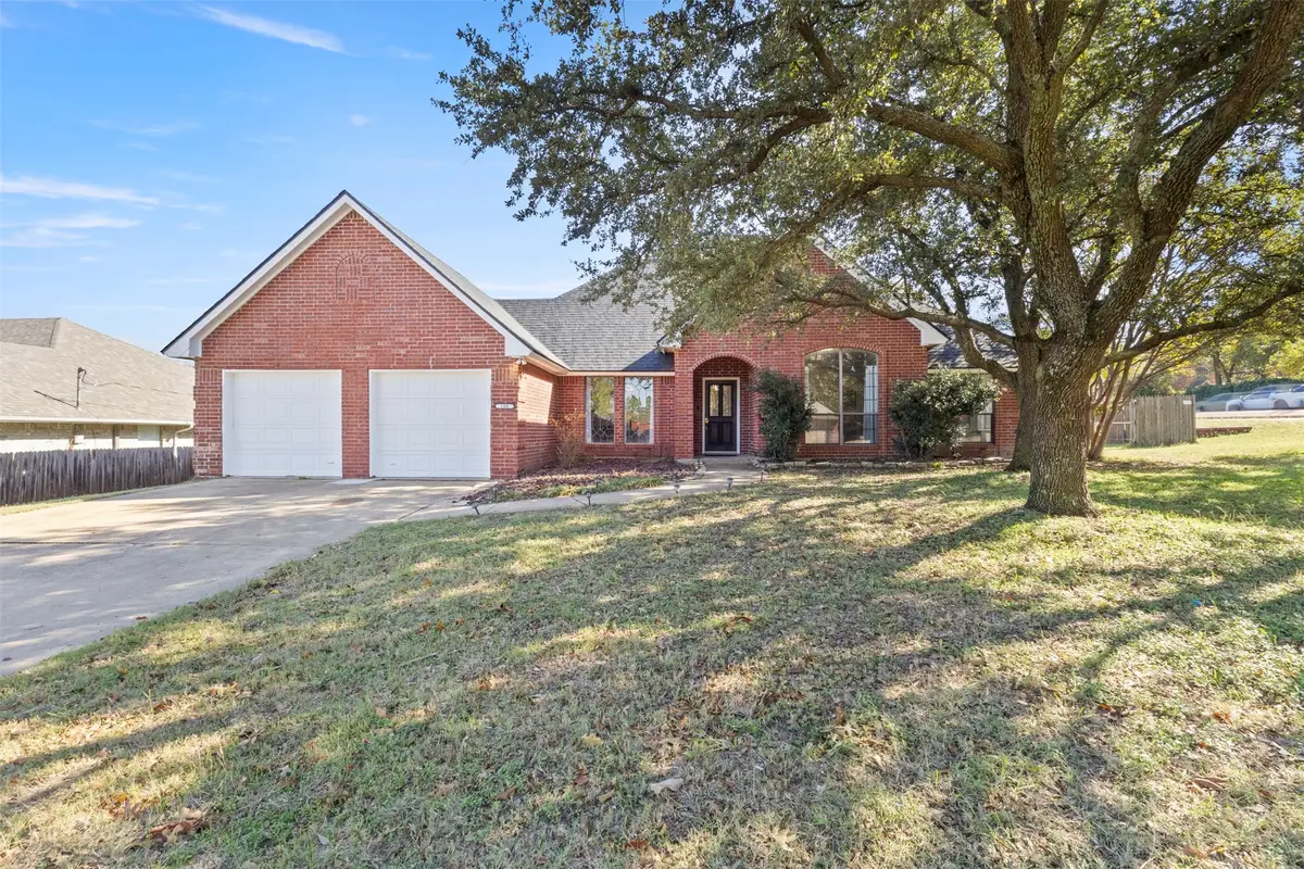 100 NE Mcalister Road, Burleson, TX 76028 - Image #1