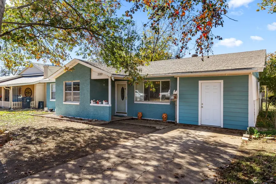 2010 Burroughs Street, Wichita Falls, TX 76309 - Image #2