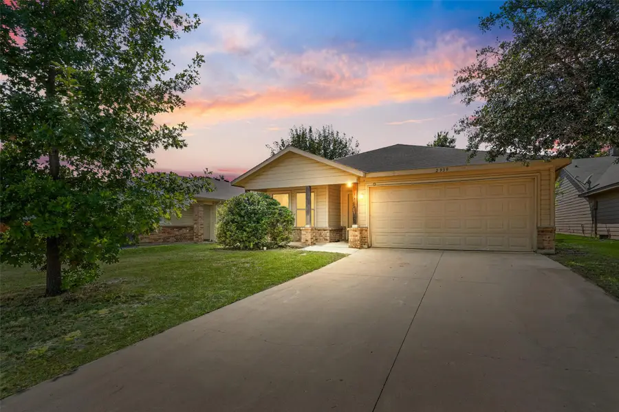 2939 St Zachary Drive, Dallas, TX 75233 - Image #3