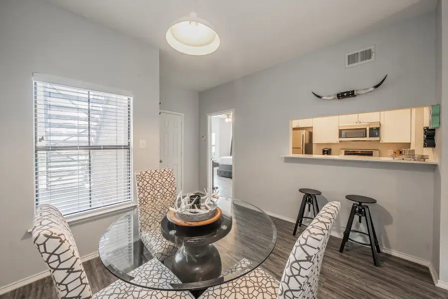 3212 Donnelly Circle, Fort Worth, TX 76107 - Image #3