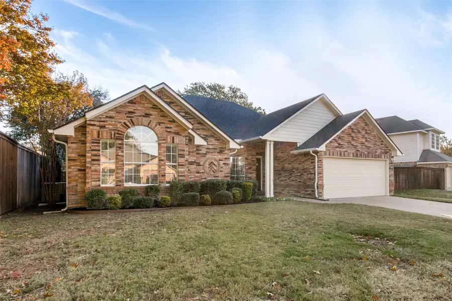 4511 Ainsworth Circle, Grapevine, TX 76051 - Image #2