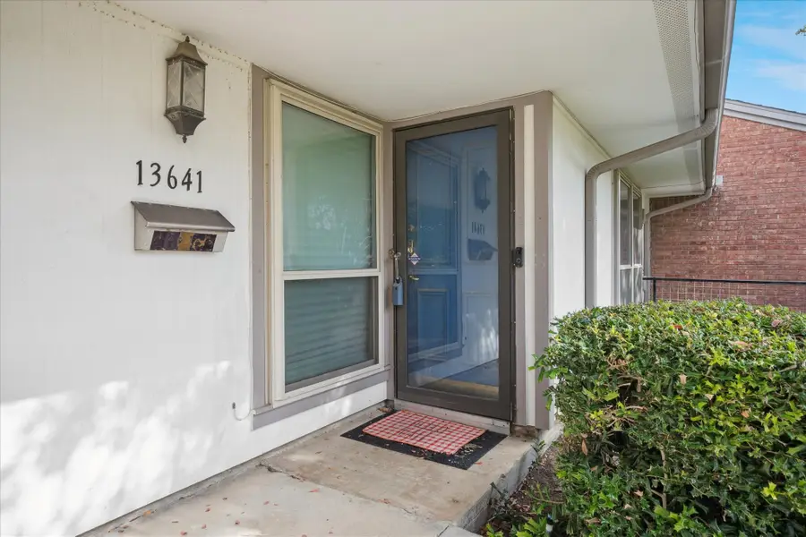 13641 Flagstone Lane, Dallas, TX 75240 - Image #3