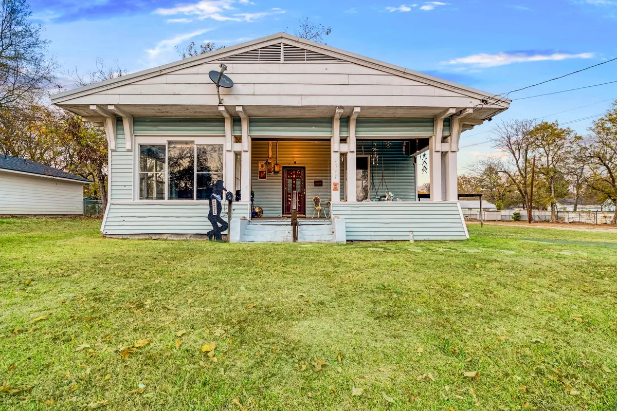 1347 E Houston Street, Paris, TX 75460 - Image #1