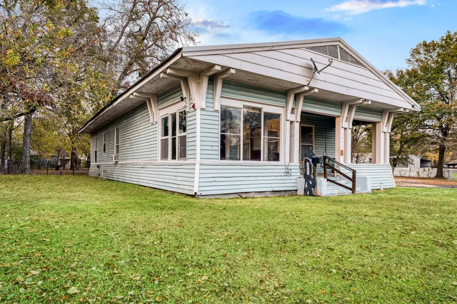 1347 E Houston Street, Paris, TX 75460 - Image #3