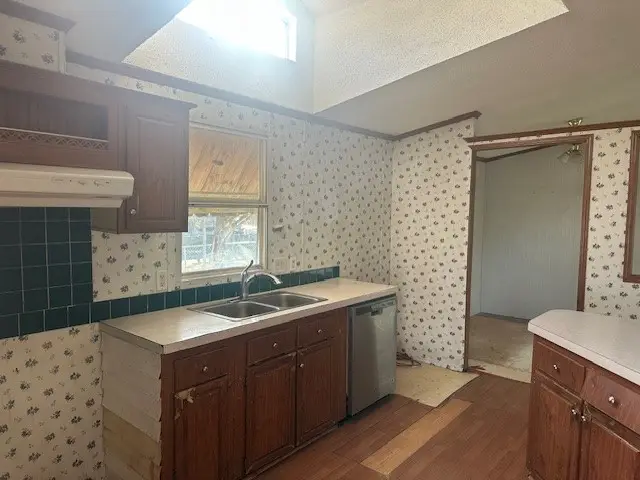 132 Juan Court, Hudson Oaks, TX 76087 - Image #2