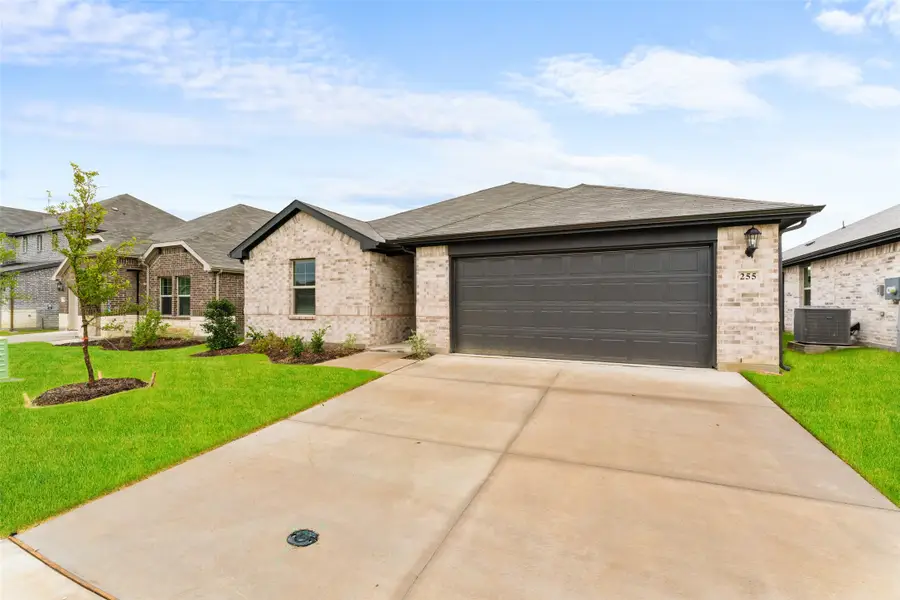 255 Sugarlands Drive, Greenville, TX 75402 - Image #2