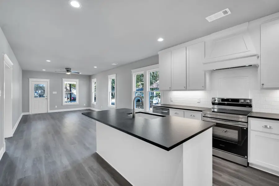 622 Dunn Street, Waxahachie, TX 75165 - Image #2