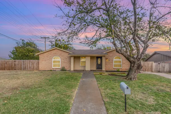 2704 Shady Grove Drive, Bedford, TX 76021