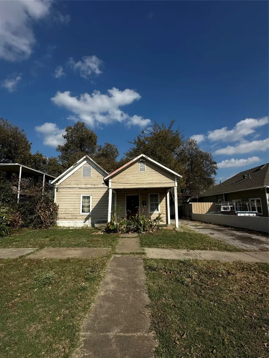 1710 Gould Avenue, Fort Worth, TX 76164 - Image #2