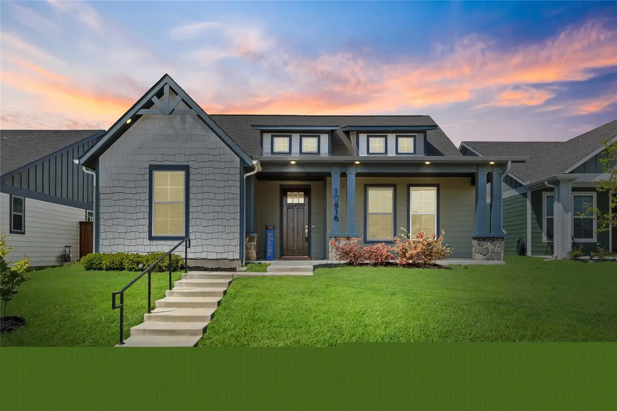 10816 Eva Mae Boulevard, Midlothian, TX 76065 - Image #1