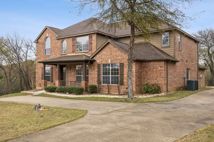 2770 S Lakeview Drive, Cedar Hill, TX 75104 - Image #2