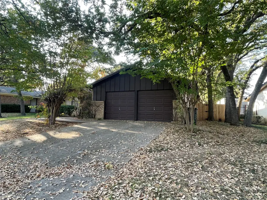 2912 Duff Drive, Arlington, TX 76013 - Image #2