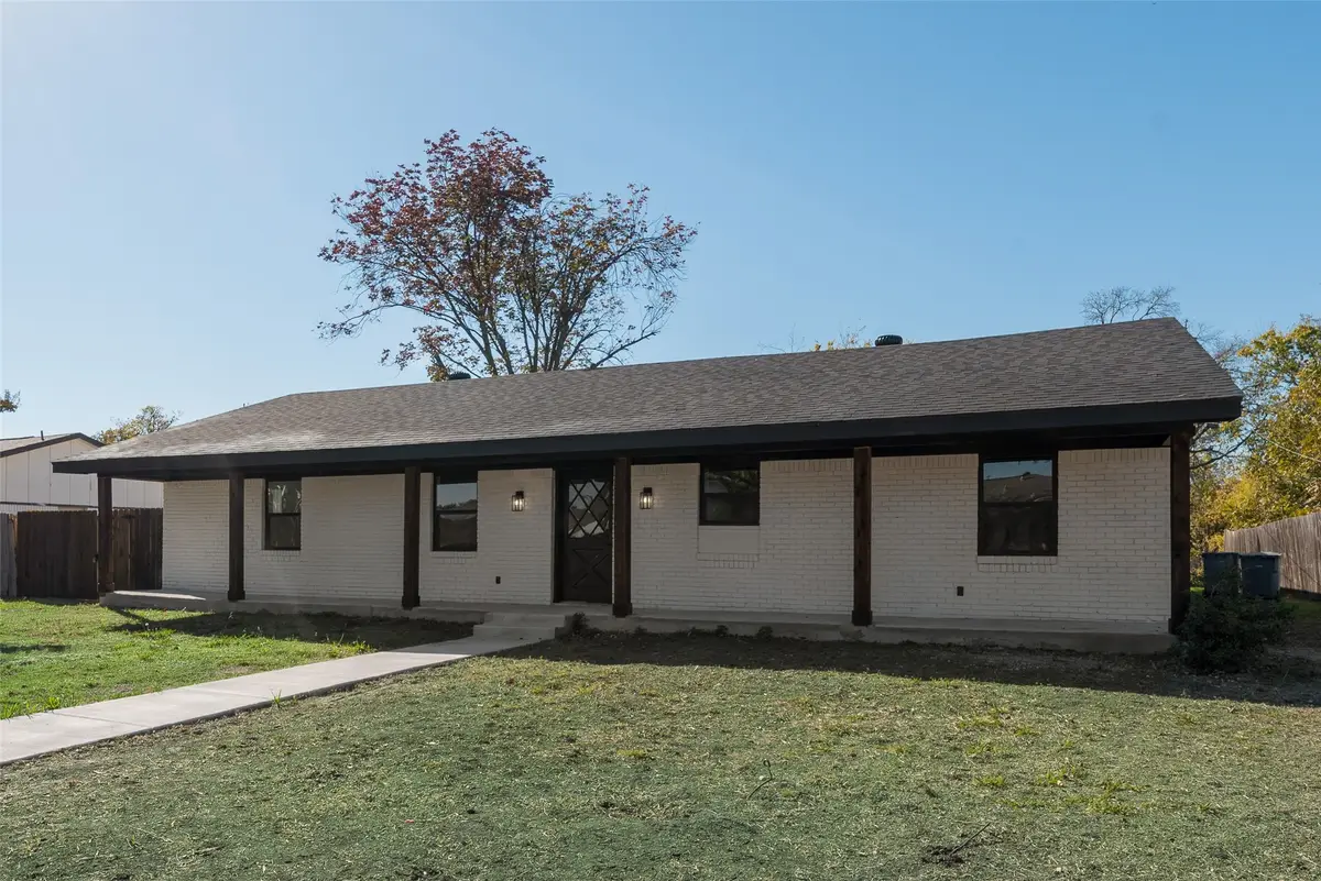 3913 Southridge Drive, Rowlett, TX 75088 - Image #1