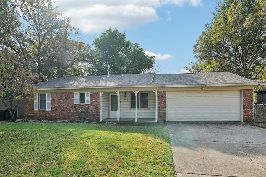 506 Lynda Lane, Arlington, TX 76010 - Image #2
