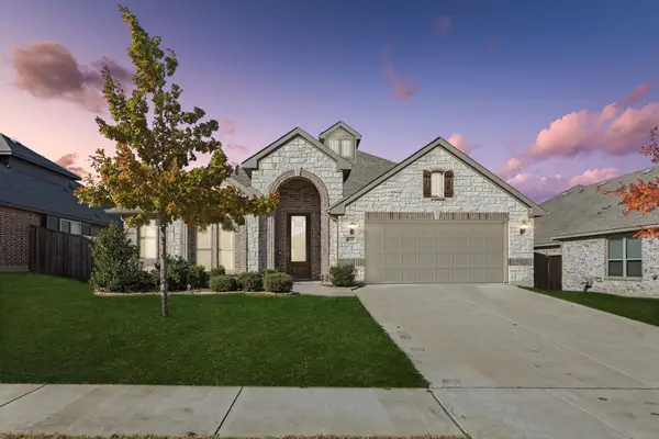 1036 Sandy Hill Road, Burleson, TX 76028