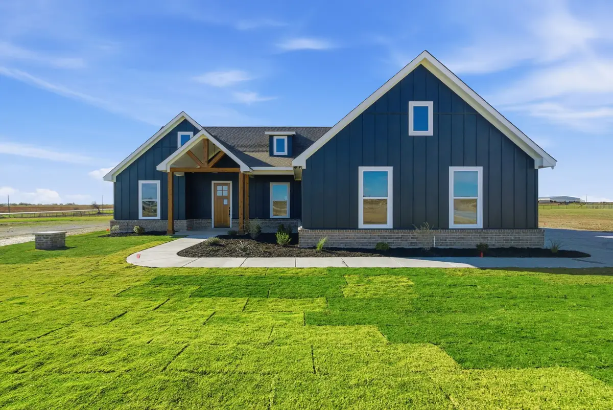 1005 Paramount Drive, Cresson, TX 76035 - Image #1