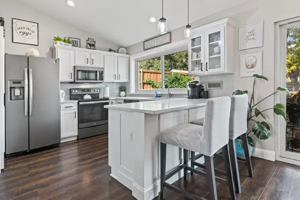 4017 Huckleberry Drive, Fort Worth, TX 76137