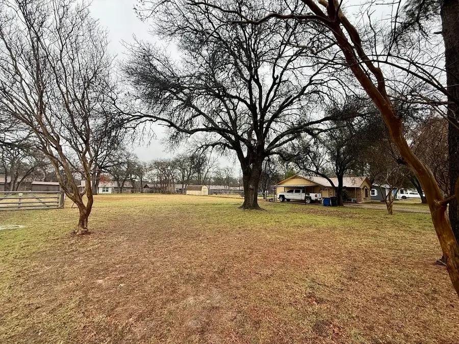 137 Gordon Drive, Azle, TX 76020 - #3