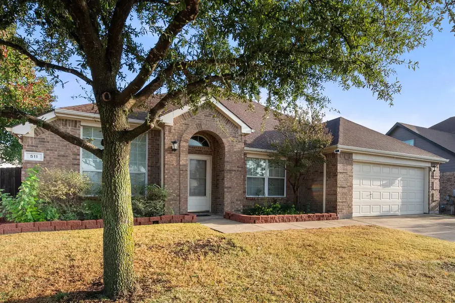 511 Rocky Creek Drive, Mansfield, TX 76063 - Image #2