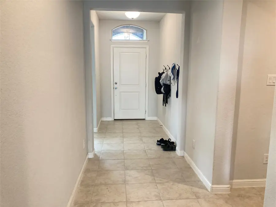 16004 Farringdon Street, Justin Roanoke, TX 76247 - Image #3