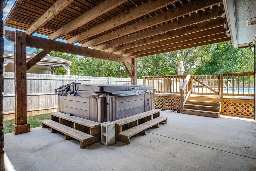 227 Walnut Bend Road, Springtown, TX 76082 - Image #3