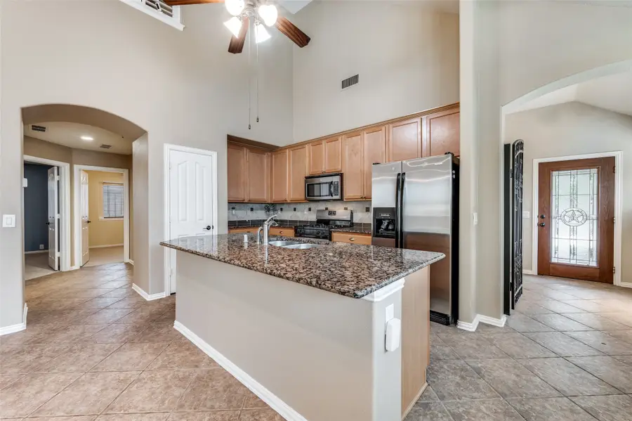 2737 Pine Trail Drive, Little Elm, TX 75068 - Image #2